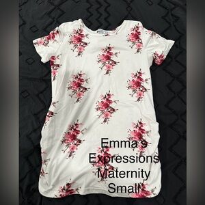 Women’s maternity size small shirt